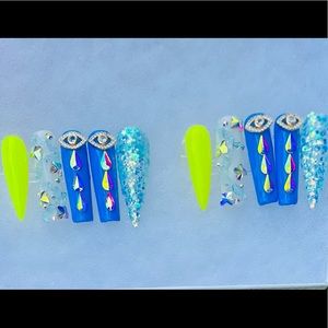 Medium/ Large press on nails(1 KDS GLUE , Cuticle pusher,1 sheet of sticky tab)